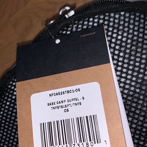 NWT The North Face Base Camp Duffel, Small - Picture 14 of 14